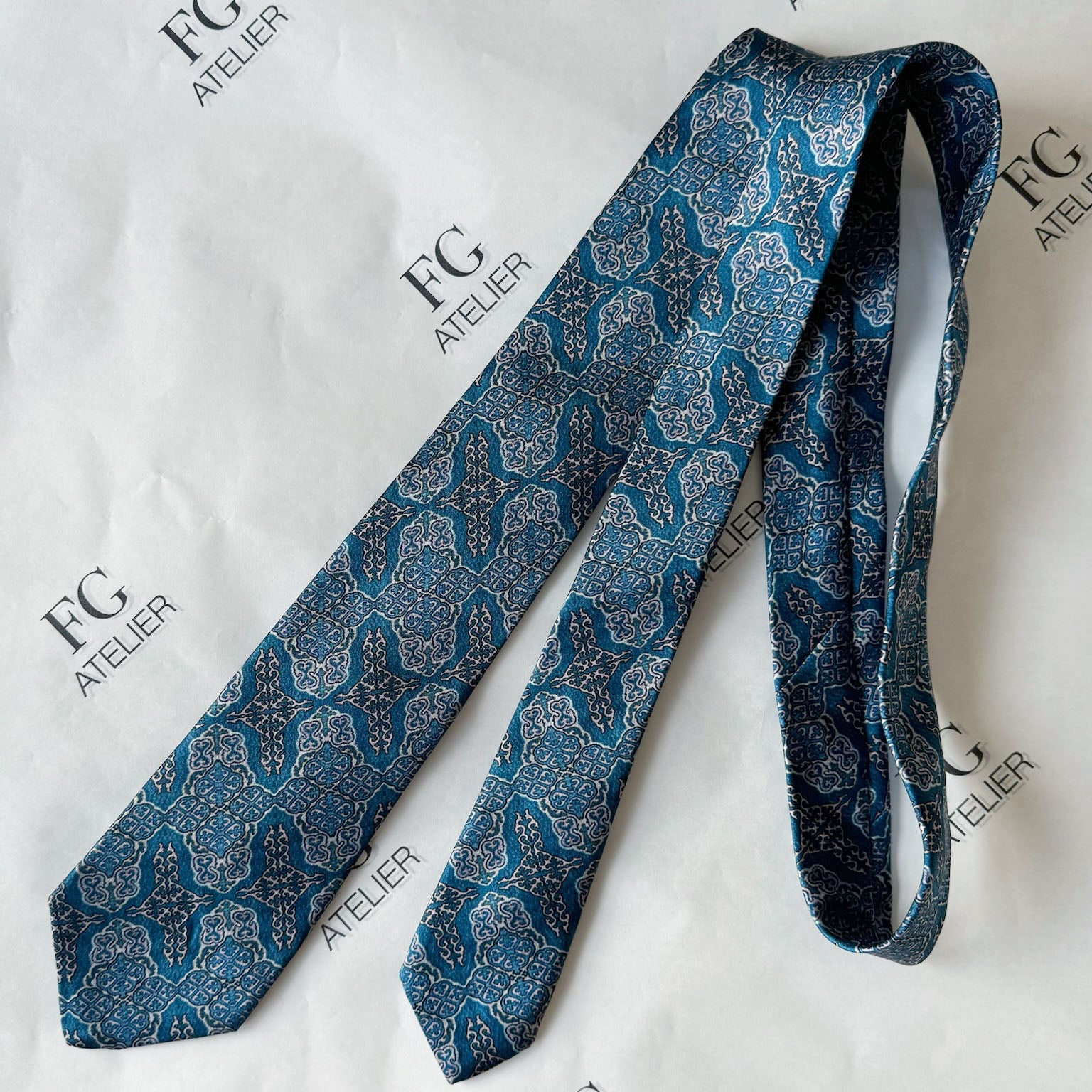 Handmade Mulberry Silk Tie - Elegant Blue Oriental Pattern