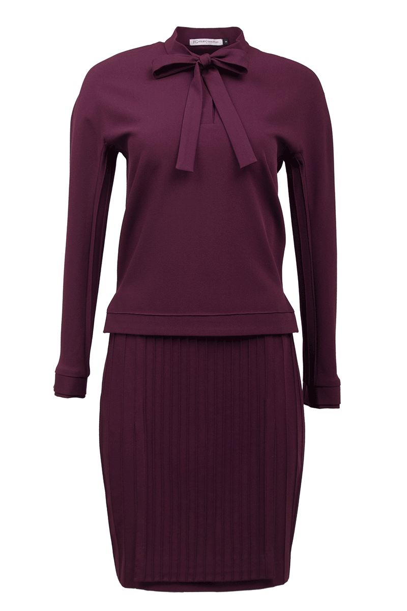 Burgundy viscose-blend crepe skirt suit