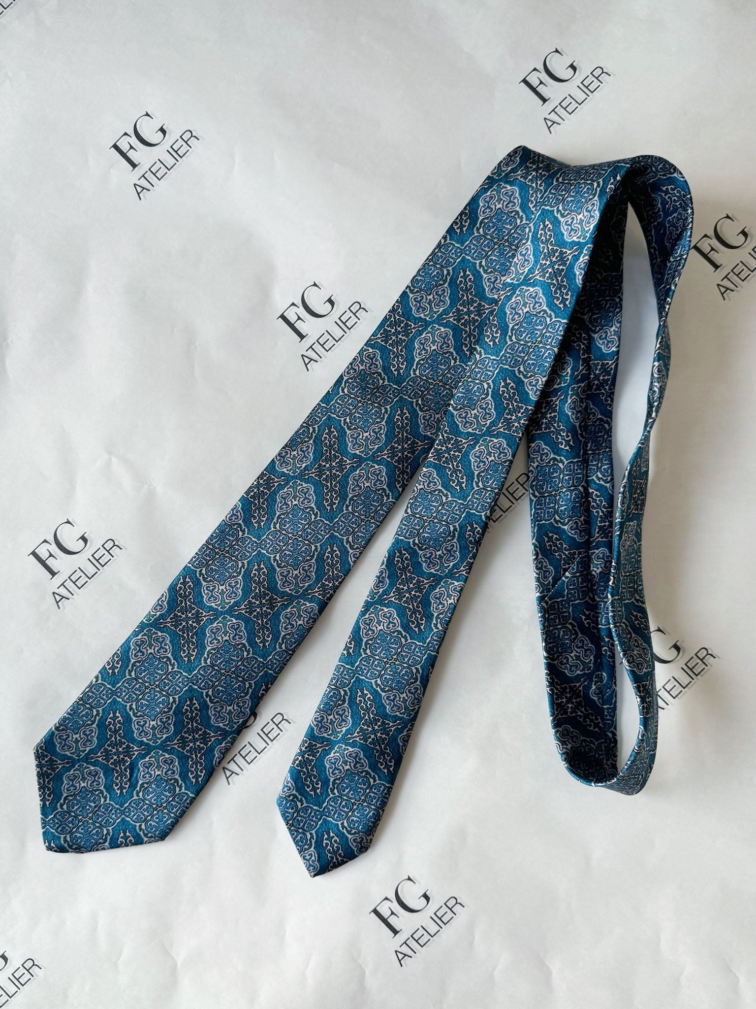 Handmade Mulberry Silk Tie - Elegant  Blue Oriental Pattern