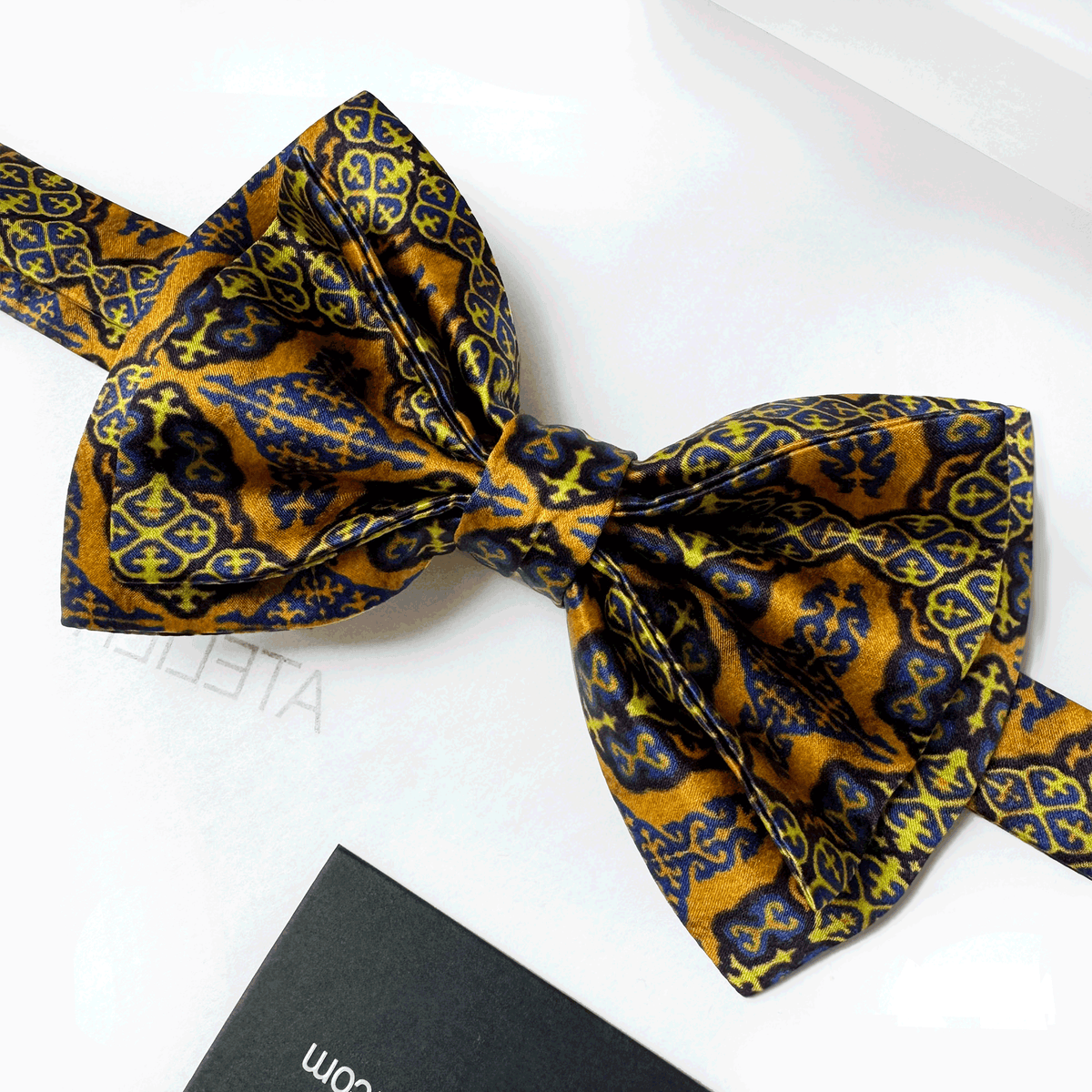 Handmade Italian Silk Bow Tie: Gold, Yellow Oriental Pattern
