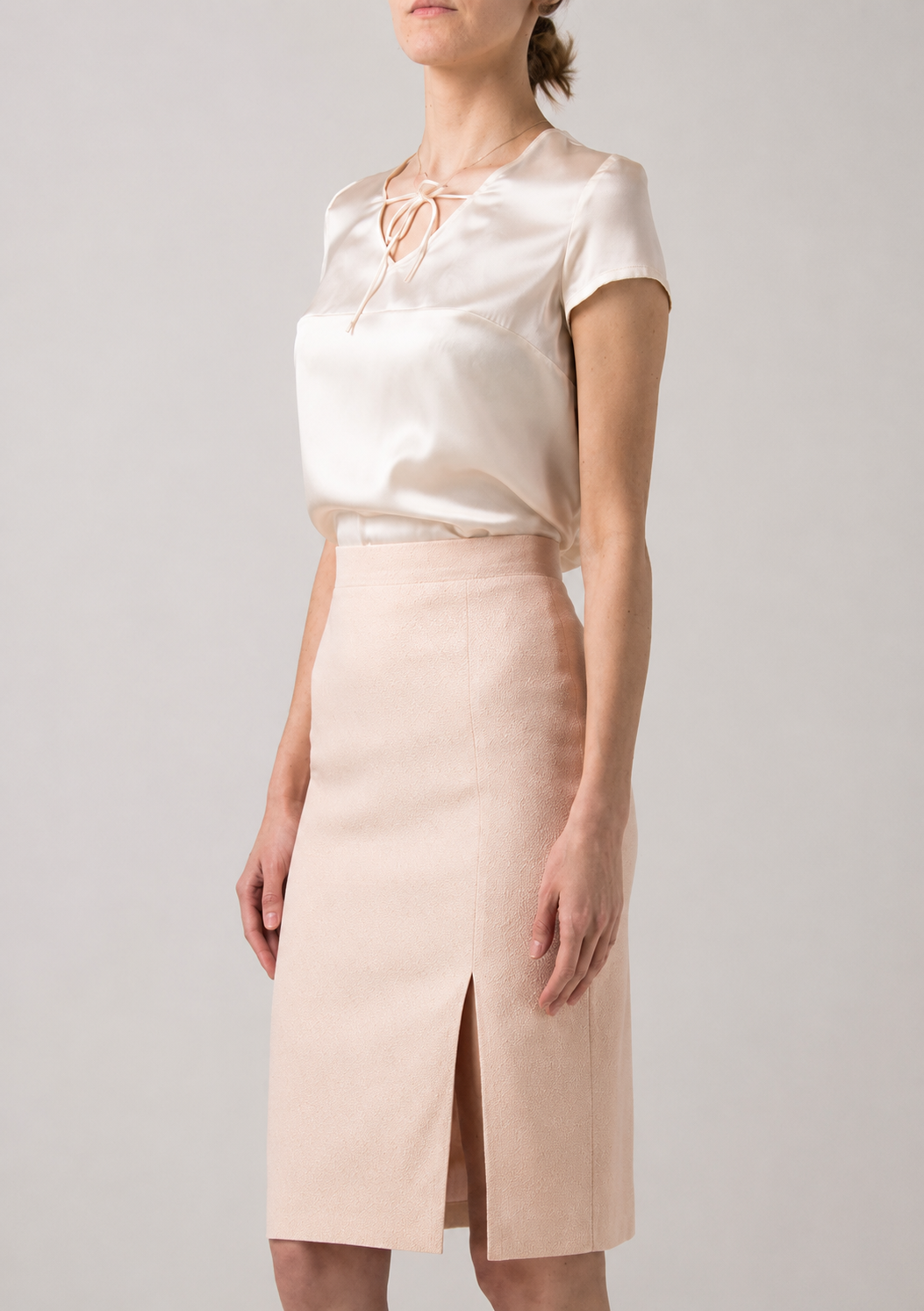 Stretch light pink pencil skirt
