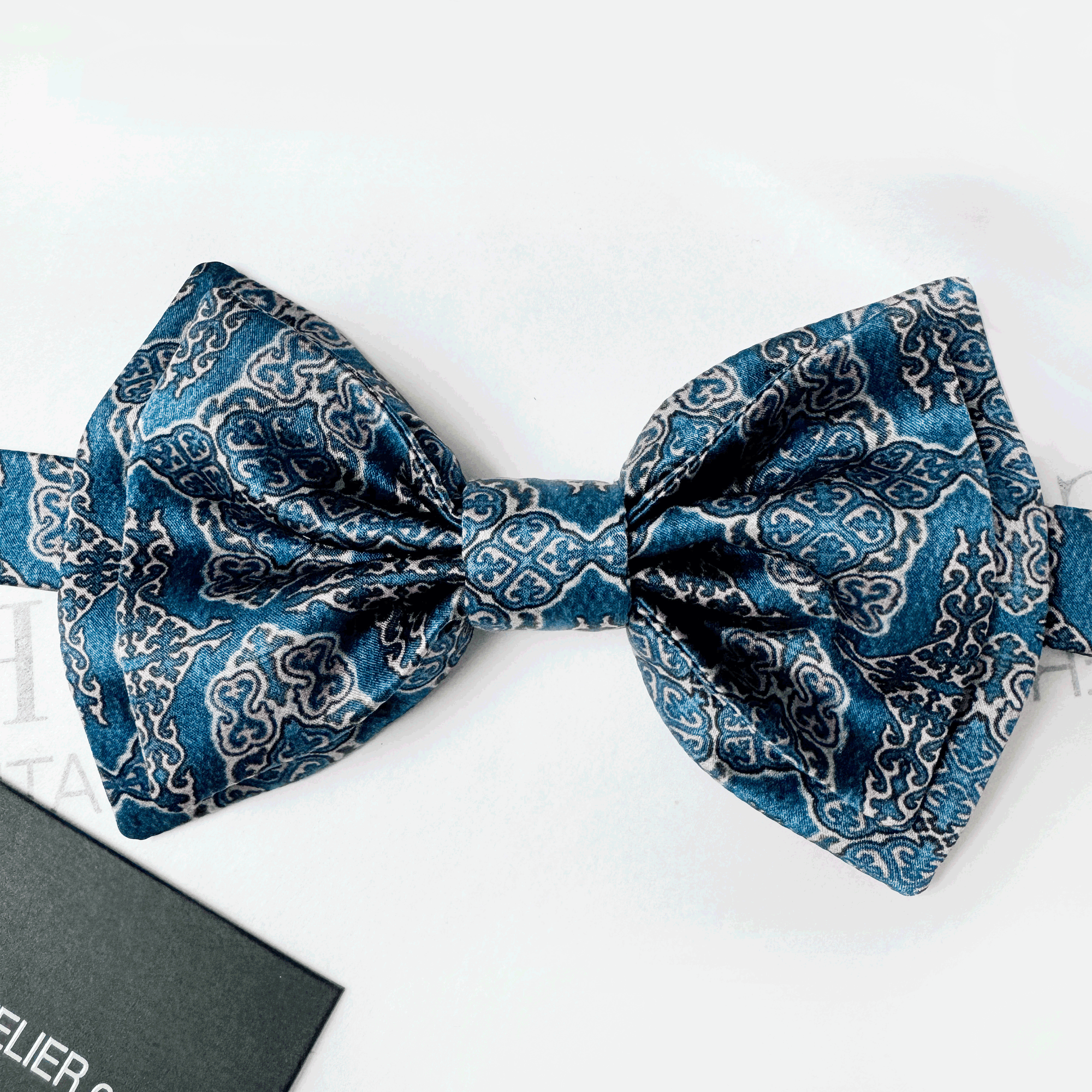 Handmade Italian Silk Bow Tie: Blue Oriental Pattern