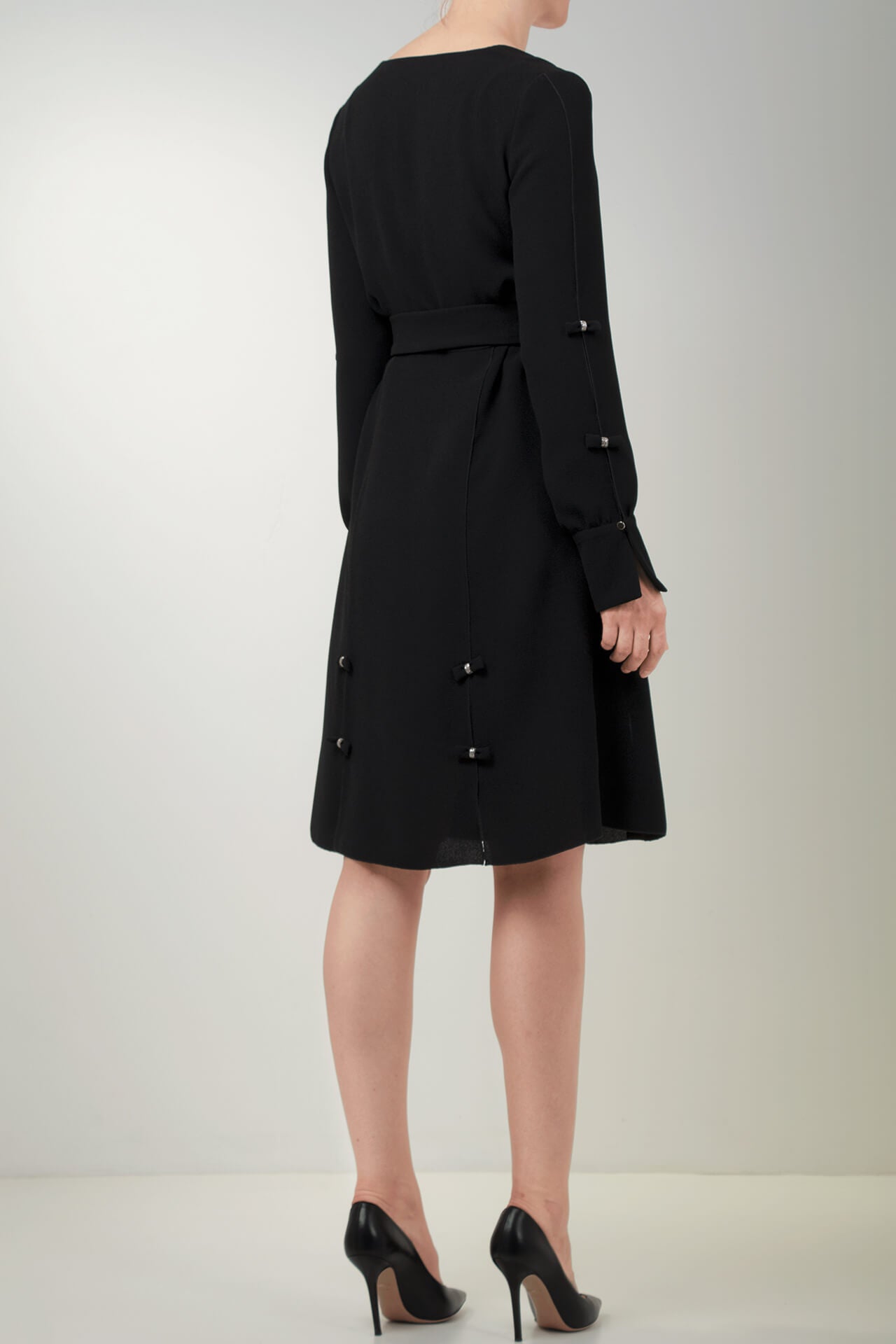 Black long-sleeve crepe dress