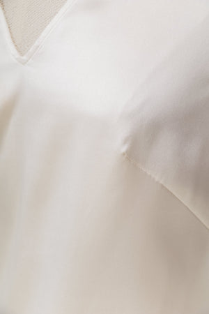 Ligh beige sleeveless stretch silk blouse