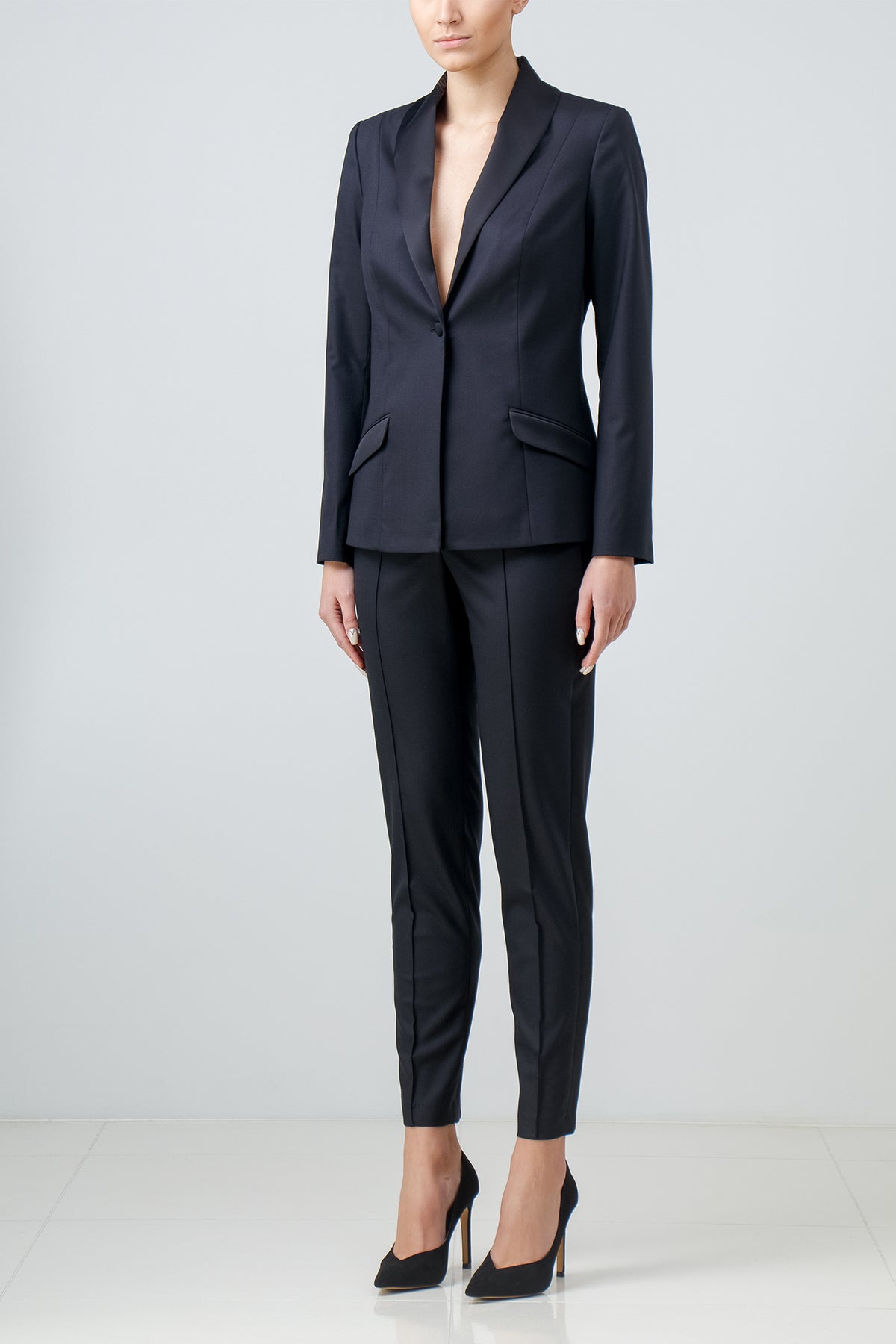 Satin-trimmed stretch-wool tuxedo blazer