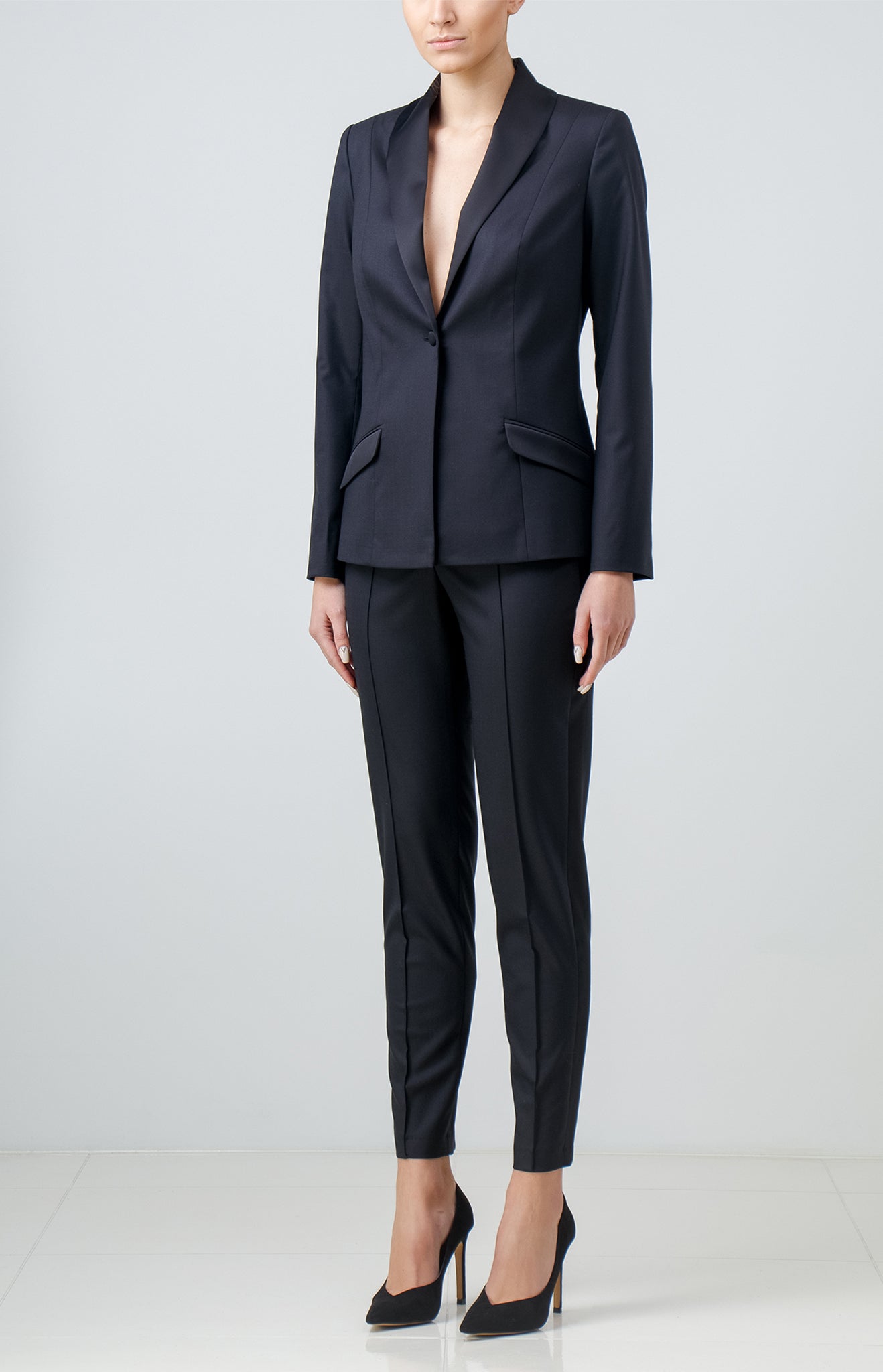 Satin-trimmed stretch-wool tuxedo